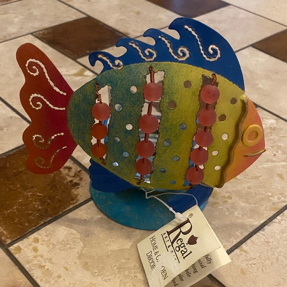 Regal Art Colorful Fish Decor